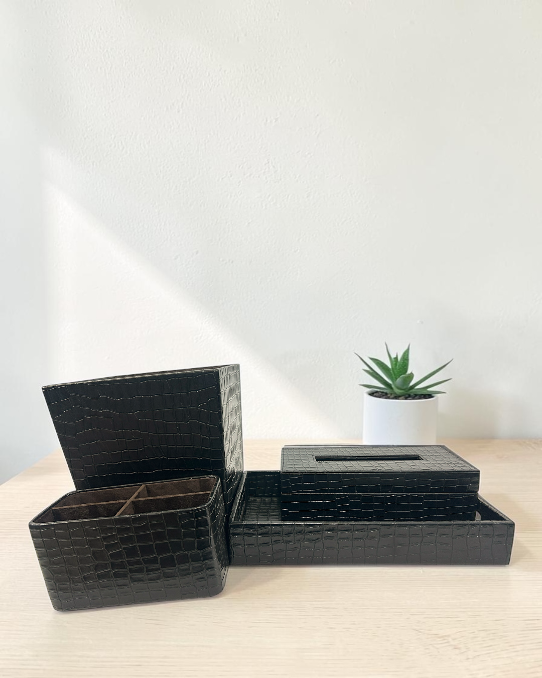 Luxury Croco Leatherite Set of 4 | Premium Tray, Tissue Box, Organiser & Dustbin for Home & Office | Premium Croco Leatherite Home & Office Décor Set