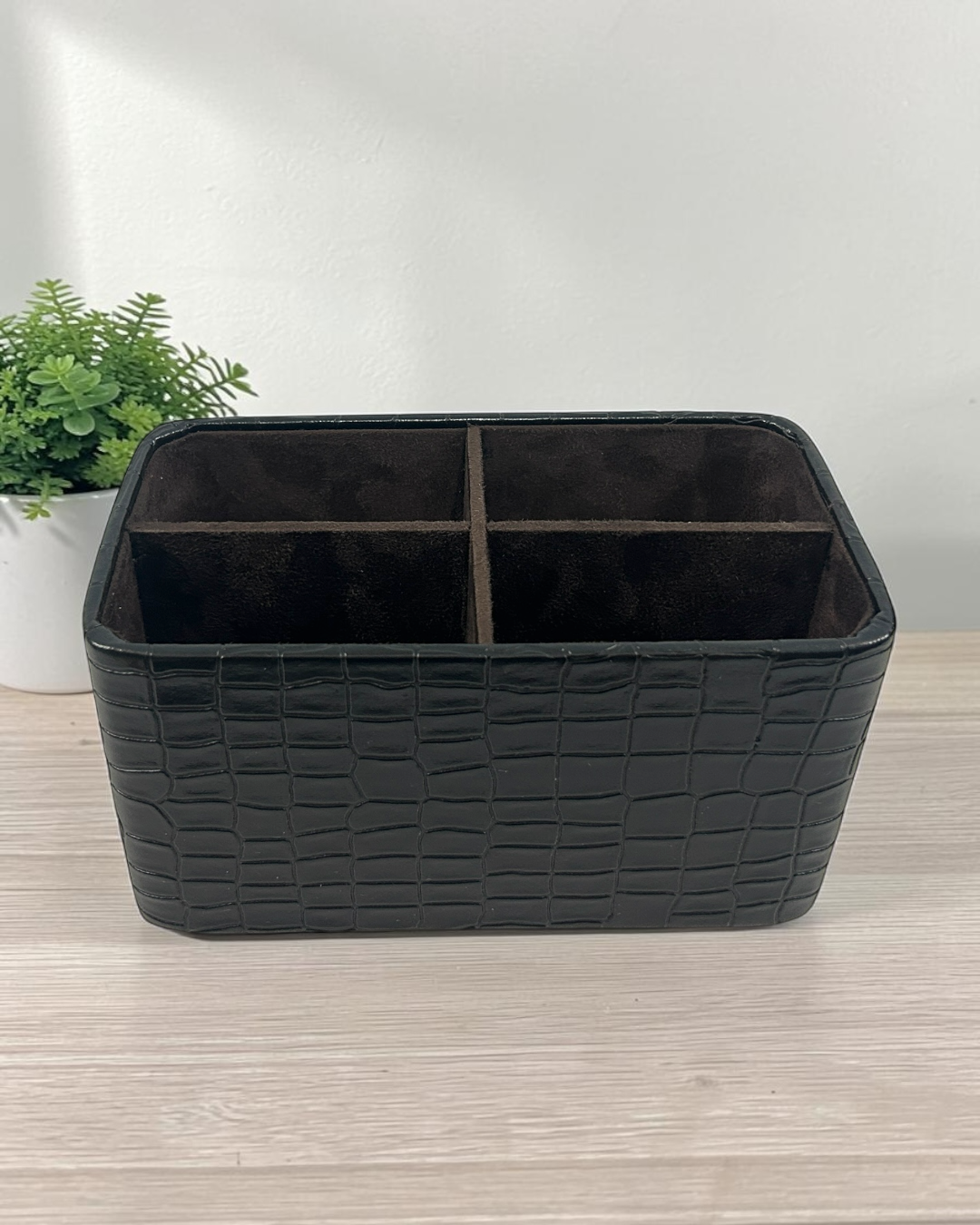 Luxury Croco Leatherite Set of 4 | Premium Tray, Tissue Box, Organiser & Dustbin for Home & Office | Premium Croco Leatherite Home & Office Décor Set