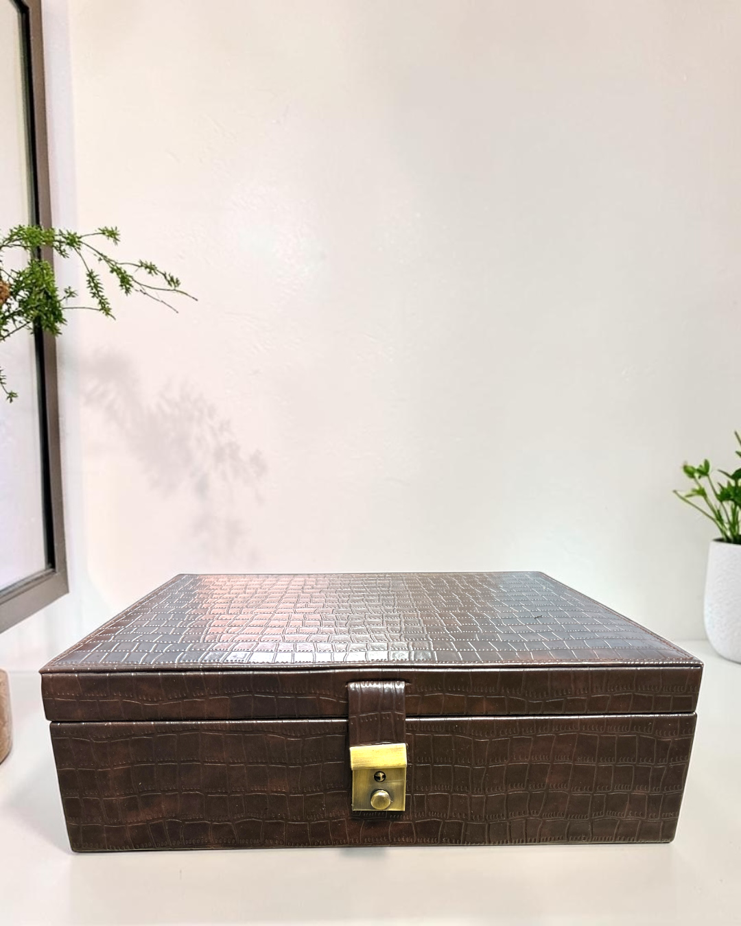 Luxury Croco Vegan Leather Jewellery Box with Trays | Velvet Organizer for Rings, Earrings, Necklaces & Accessories | Lockable Storage Case
