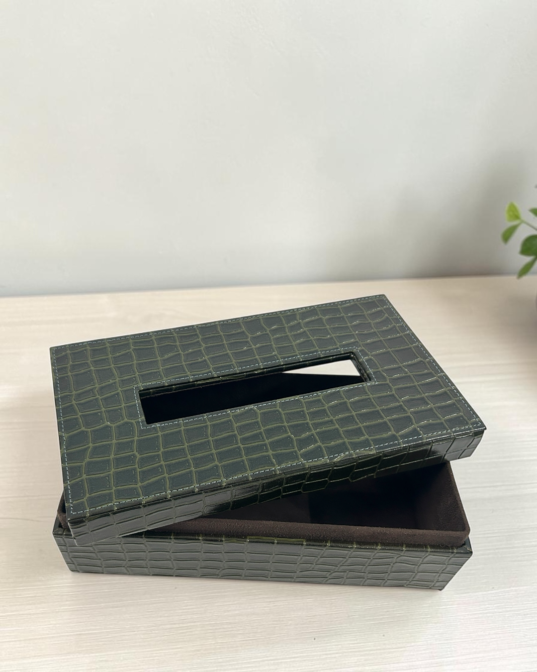 Premium leatherite Tissue box