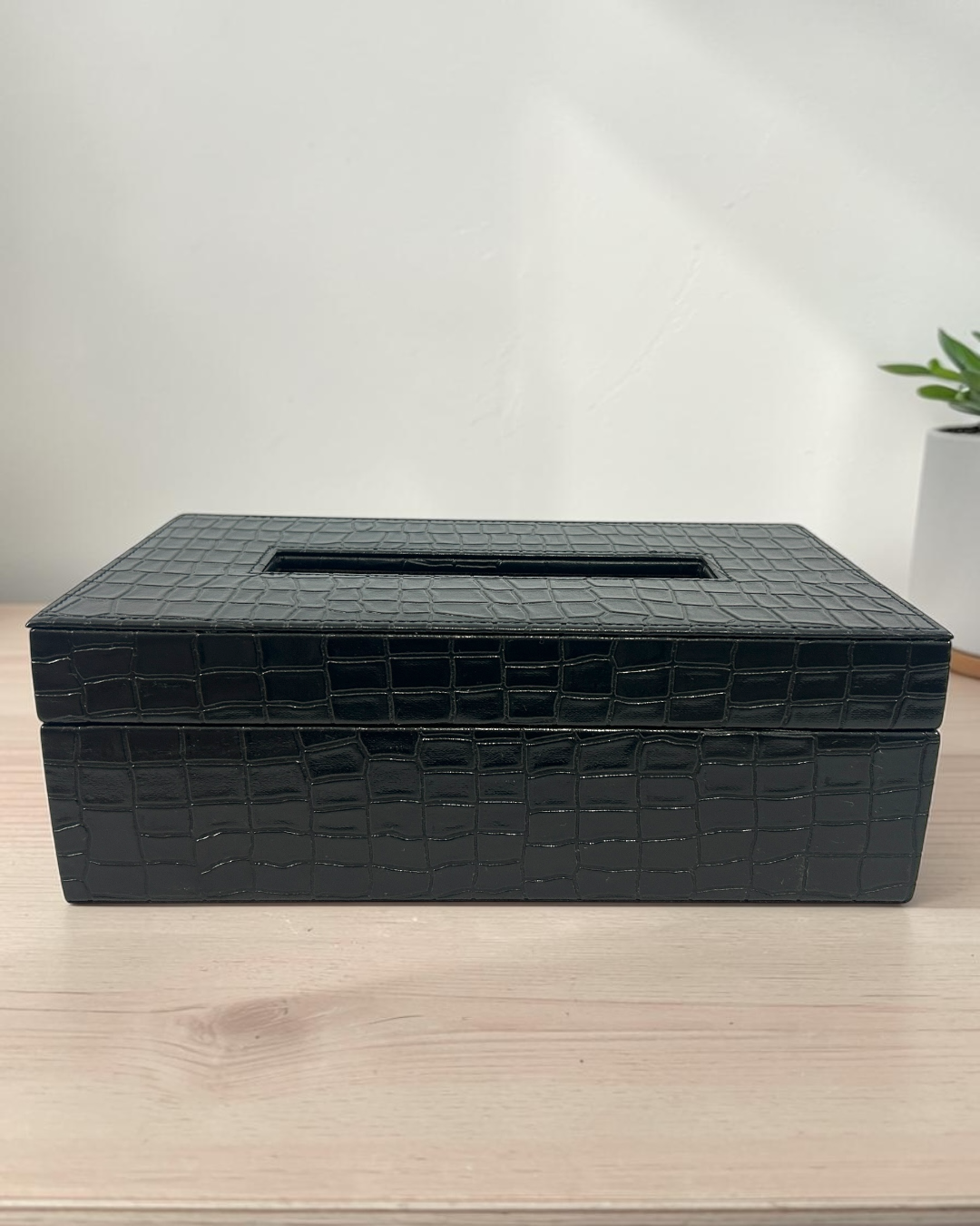 Premium leatherite Tissue box