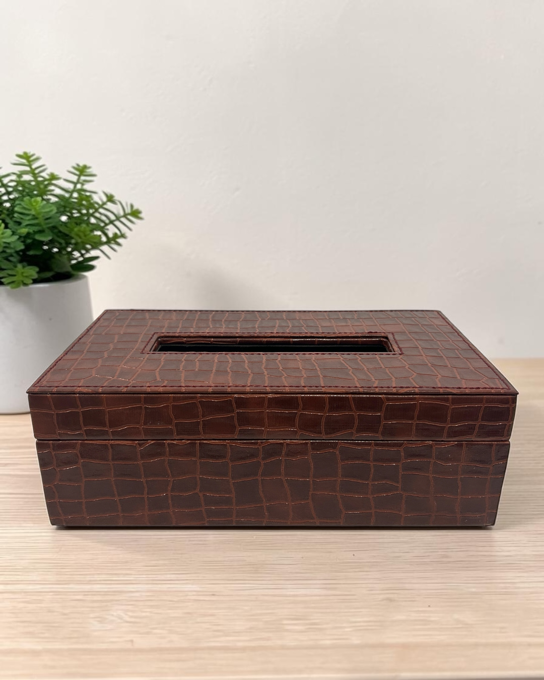 Premium leatherite Tissue box