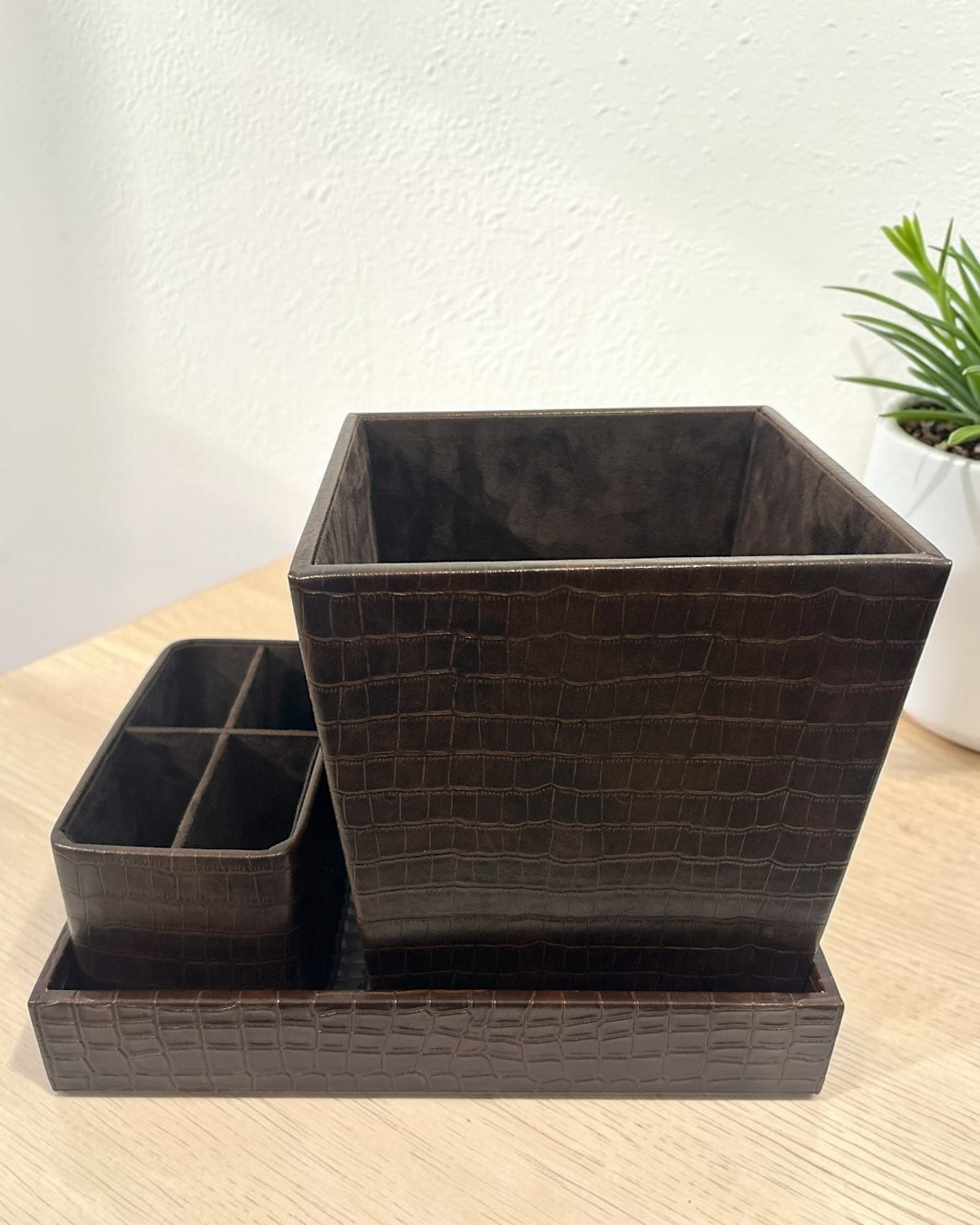 Luxury Croco Leatherite Set of 3 | Premium Tray, Organiser & Dustbin for Home & Office | Luxury Croco Leatherite Set of 3 for Home & Office Décor