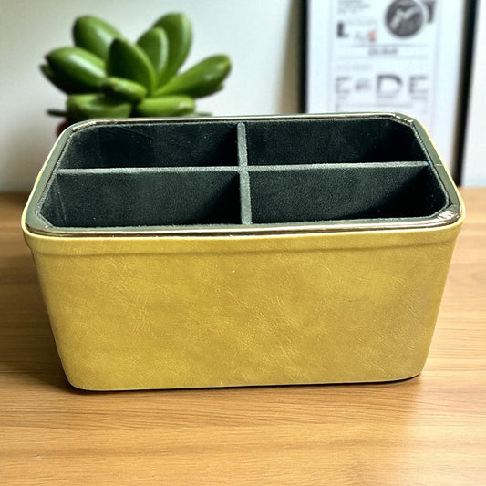Leatherite organiser