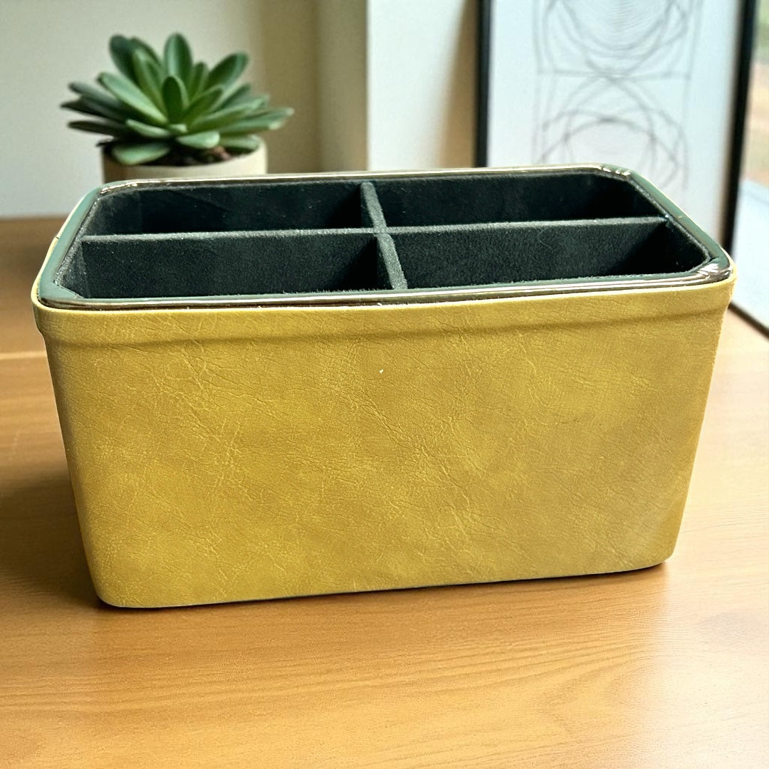 Leatherite organiser