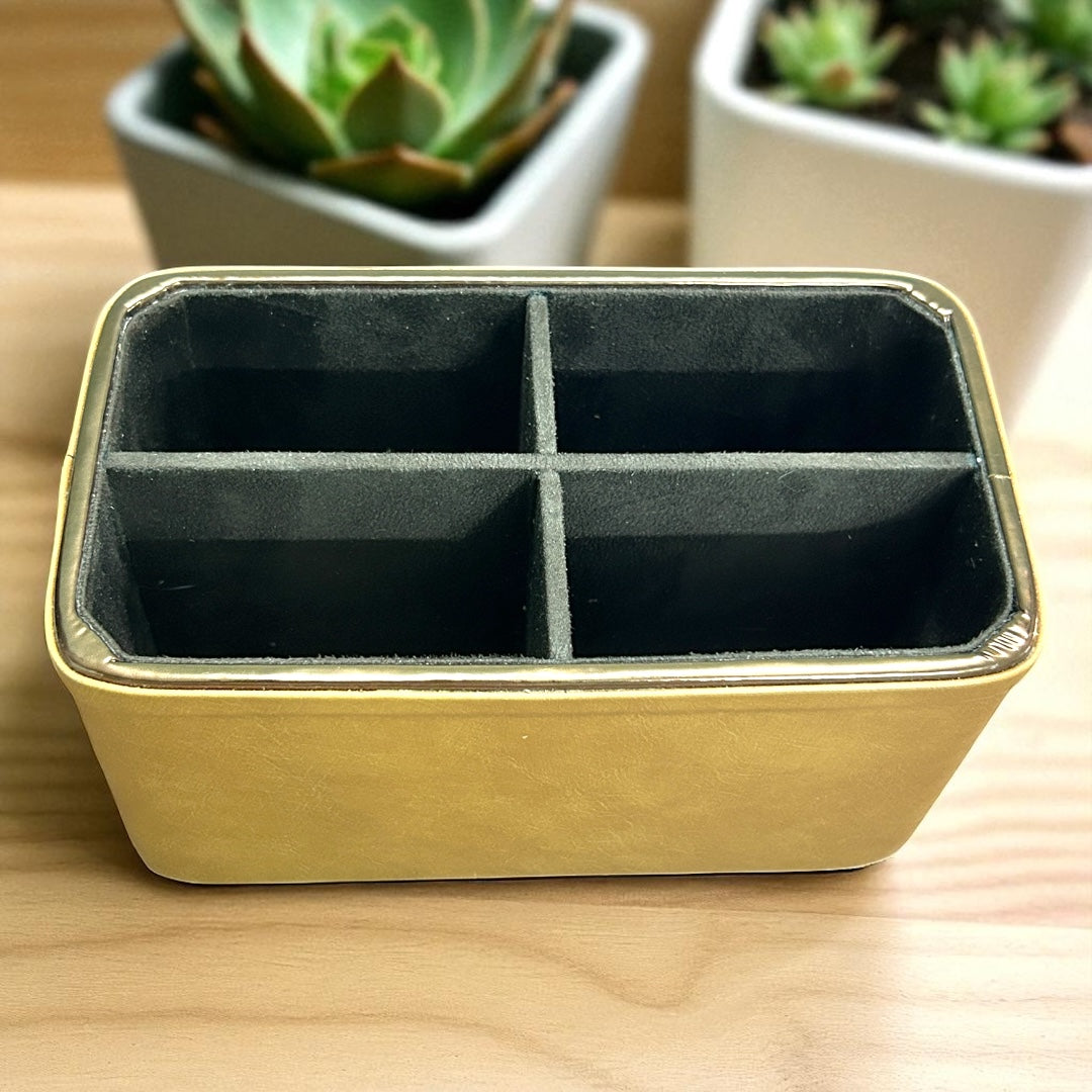 Leatherite organiser